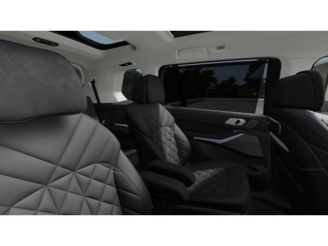 New 2027 Alpine White BMW X7 40i image 12