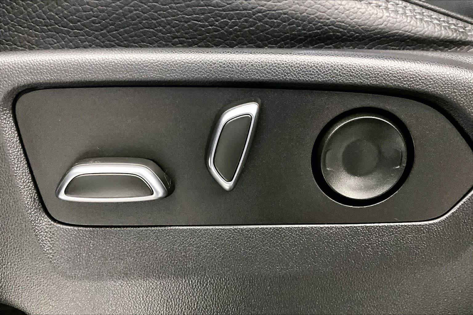 Used 2022 Titanium Rush Metallic GMC Denali image 32