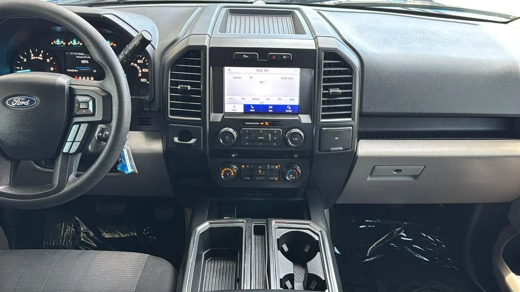 Certified Used 2020 Velocity Blue Metallic Ford XL image 11