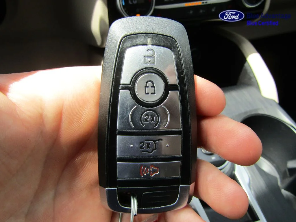 Certified Used 2021 Star White Ford SEL image 41