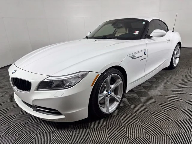 Used 2016 White BMW sDrive28i image 7