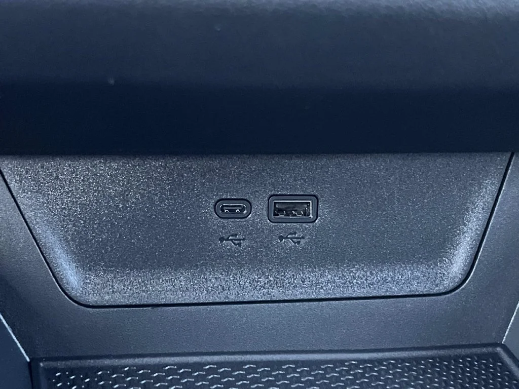 New 2027 Lakeshore Blue Metallic Chevrolet LT image 21