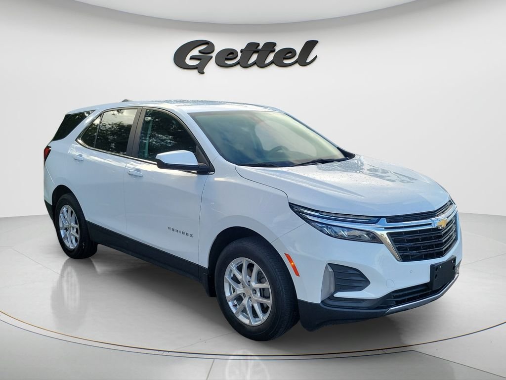 Used 2023 White Chevrolet LT image 3