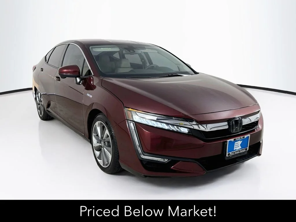 Certified Used 2018 Red Honda Base image 1