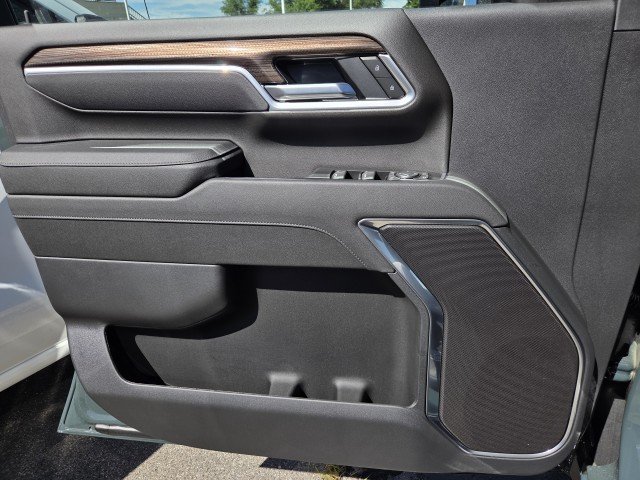 2026 Chevrolet Silverado 3500 HD LT - Photo 10