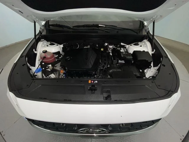 Used 2023 White Hyundai SEL image 25