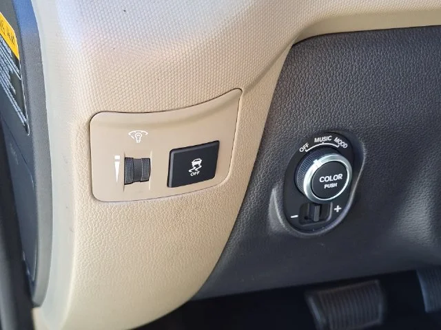 Used 2012 Green Kia Exclaim image 16