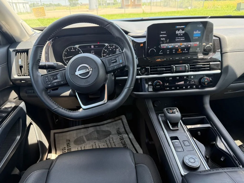 Certified Used 2025 Super Black Nissan SL image 12