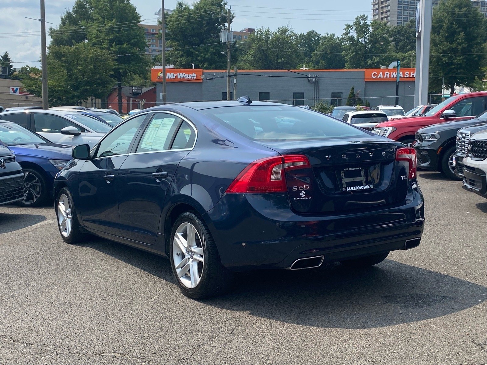 Used 2015 Blue Volvo T5 Premier image 4