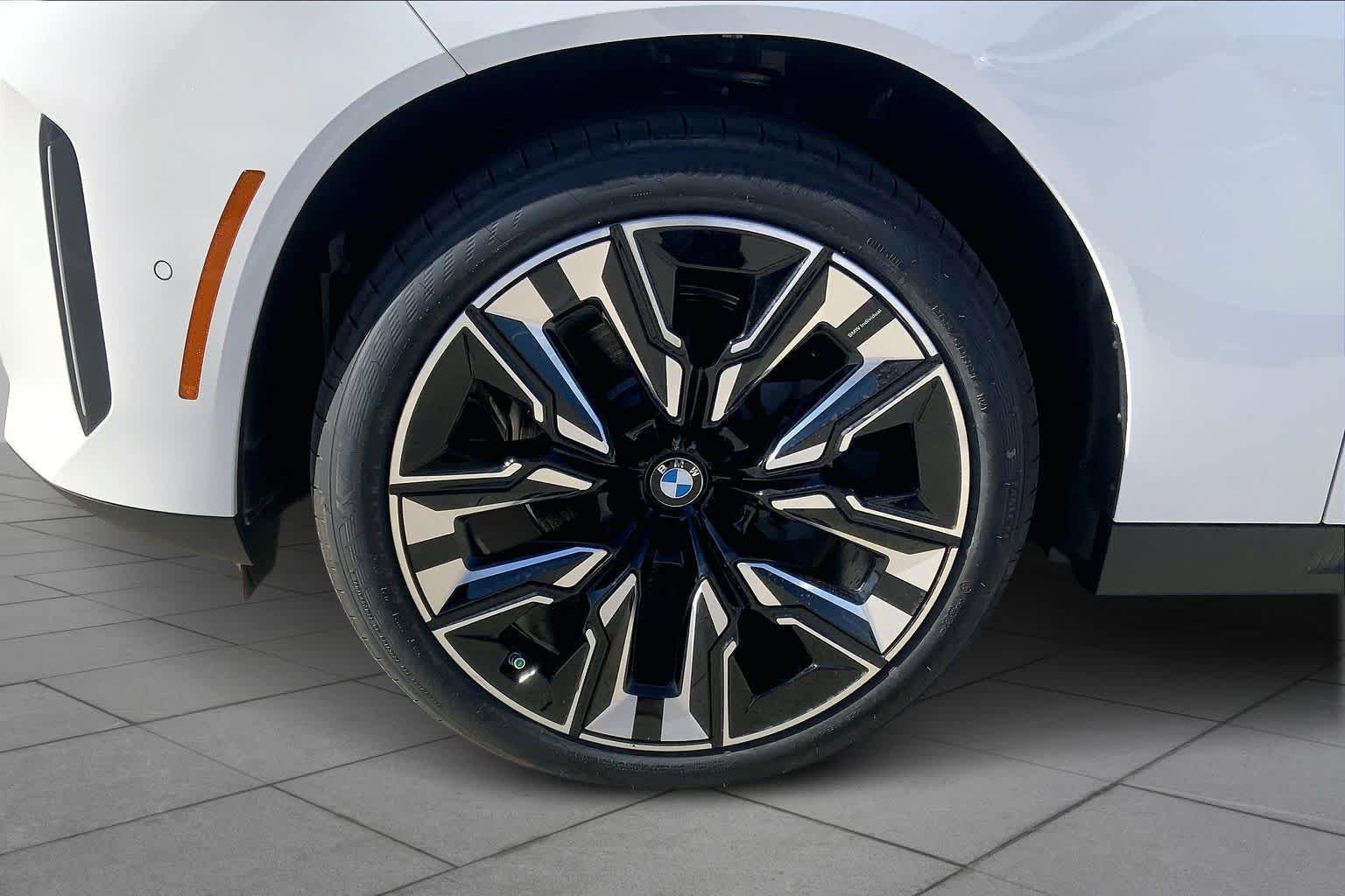 Used 2026 Alpine White BMW 30 xDrive image 11