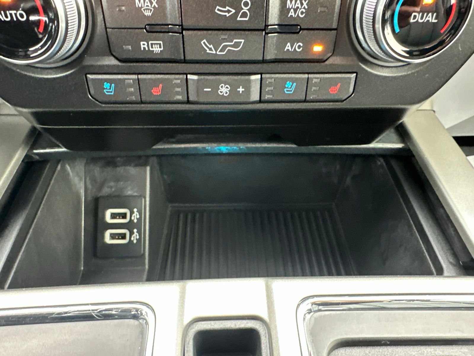 Used 2019 Gray Ford Lariat image 74