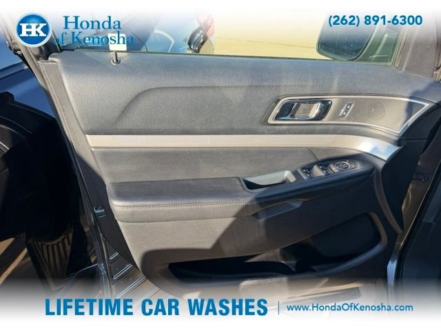 Used 2016 Magnetic Ford XLT image 6