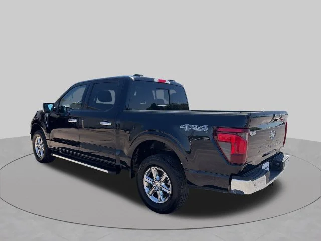 Used 2024 Black Ford XLT image 4