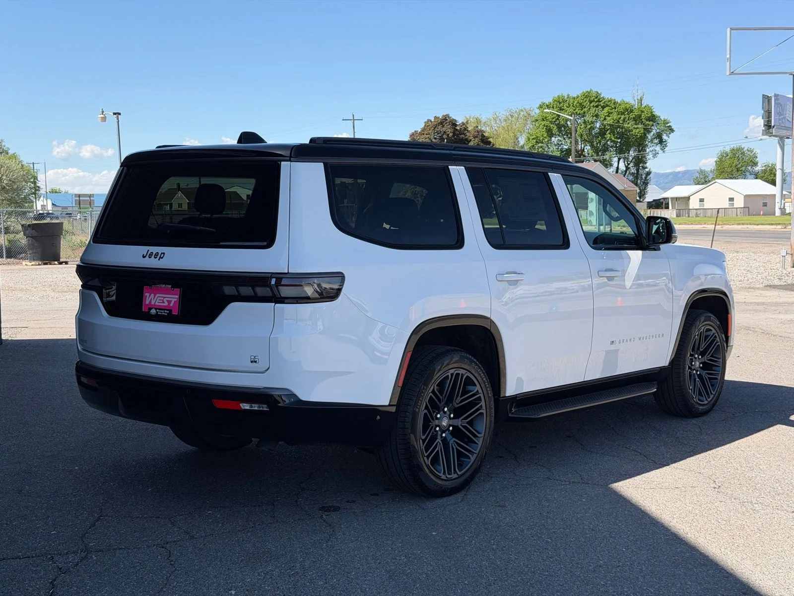 New 2026 Bright White Clearcoat Jeep 85th Anniversary Edition image 7