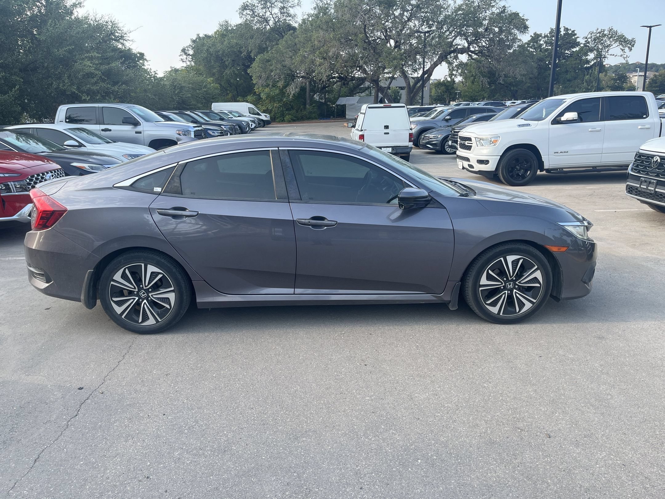 Used 2017 Gray Honda EX-L image 2