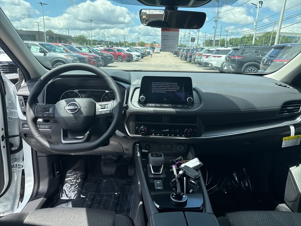 New 2026 White Nissan SV image 15