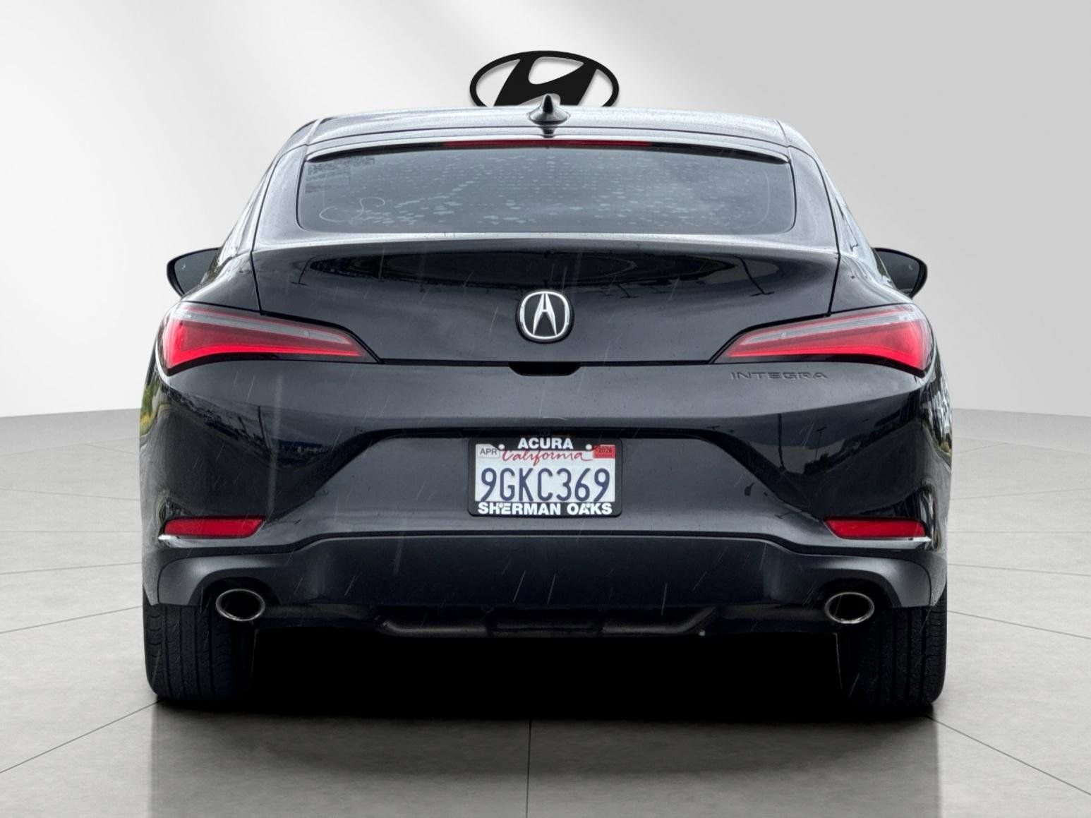 Used 2023  Acura Base image 4