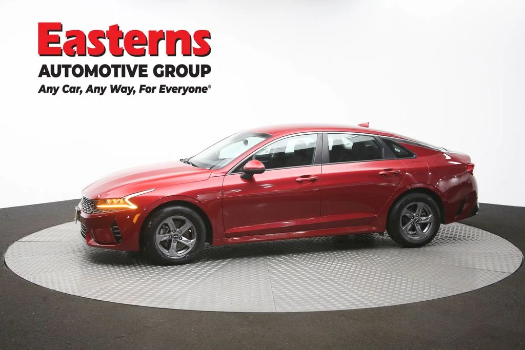 Used 2023 Red Kia LXS image 57