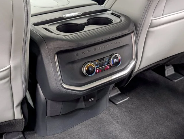 New 2027 Star White Metallic Tri-Coat Ford MAX Platinum image 52