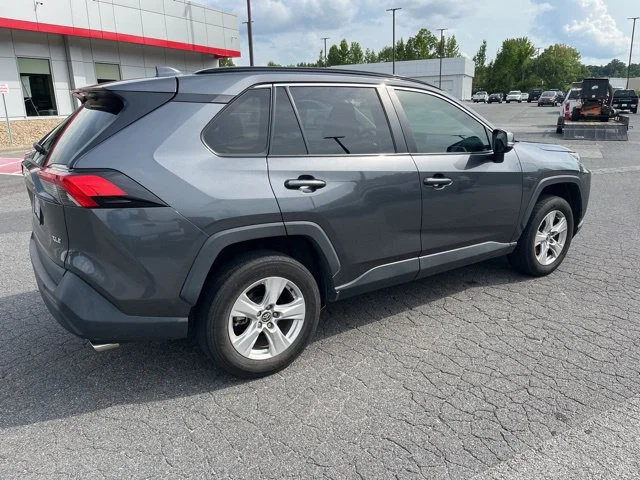 Used 2020 Gray Toyota XLE image 9