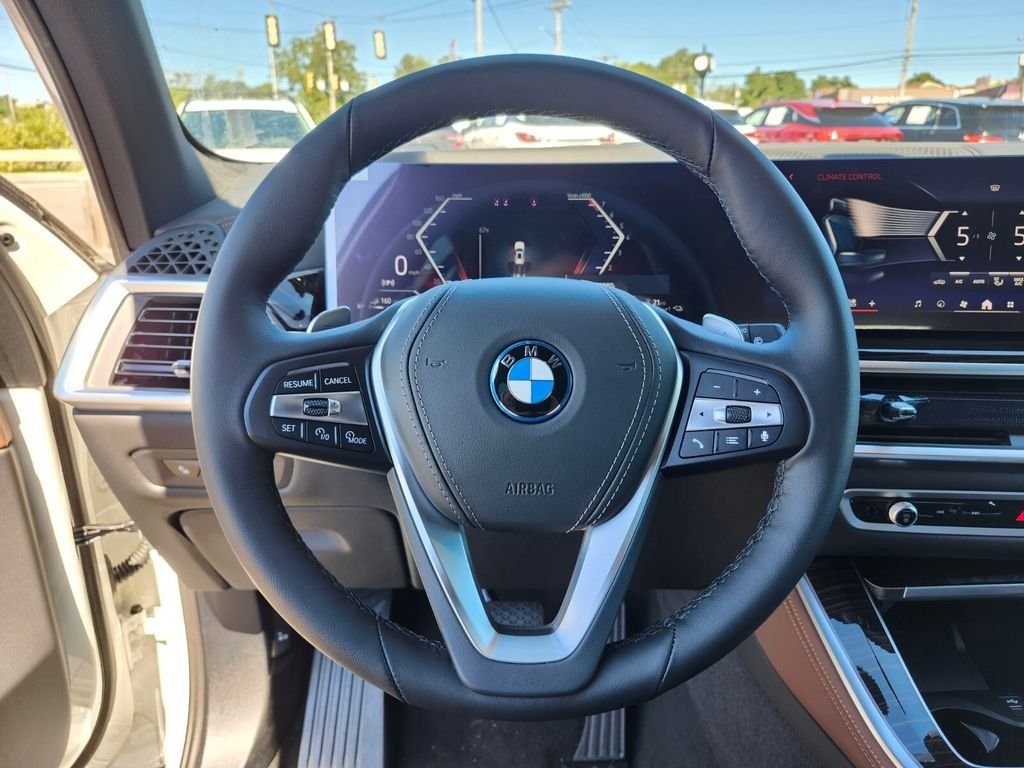 New 2026 White BMW xDrive50e image 26
