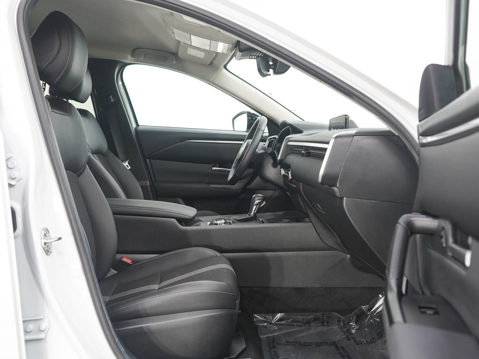 Used 2025 Wind Chill Pearl Mazda 2.5 S Select Package image 12