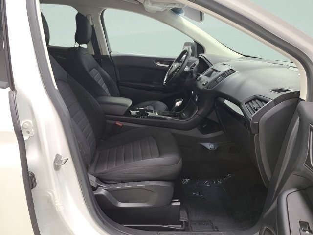Used 2015 Oxford White Ford SE image 9
