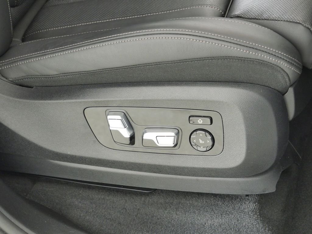 Certified Used 2024 Mineral White Metallic BMW M60i image 27
