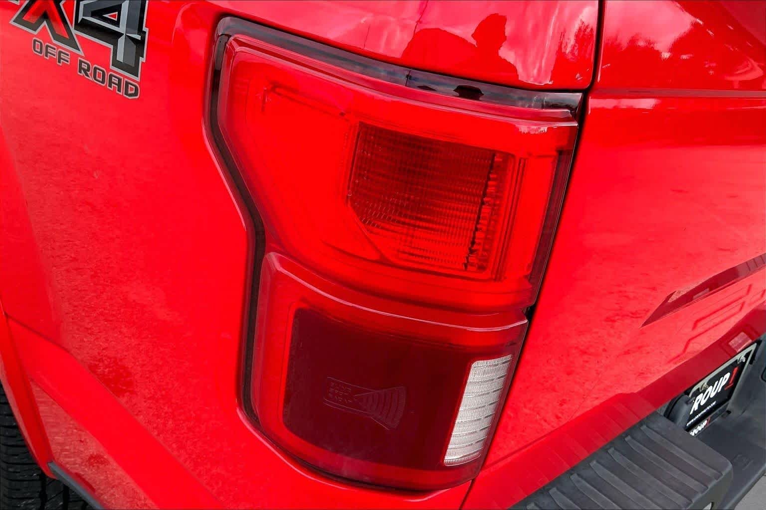 Used 2019 Race Red Ford LARIAT image 29