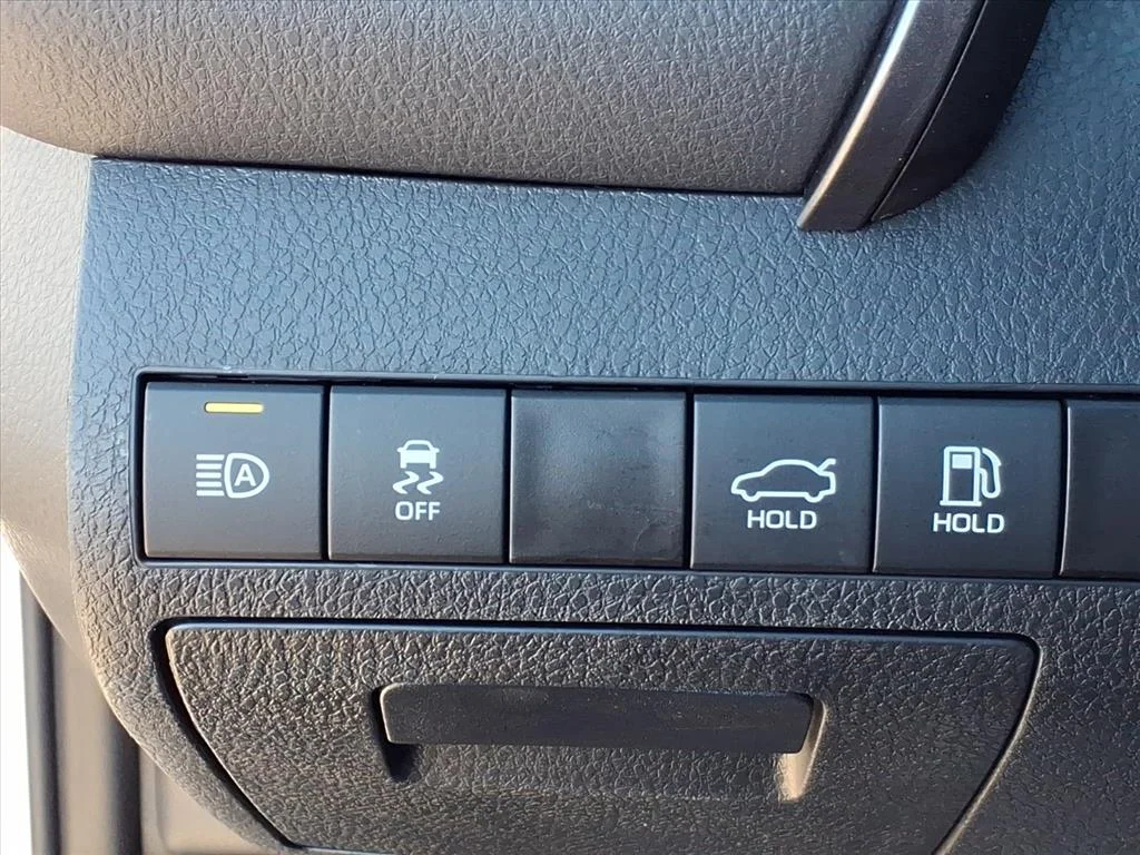 2024 Toyota Camry SE - Photo 20