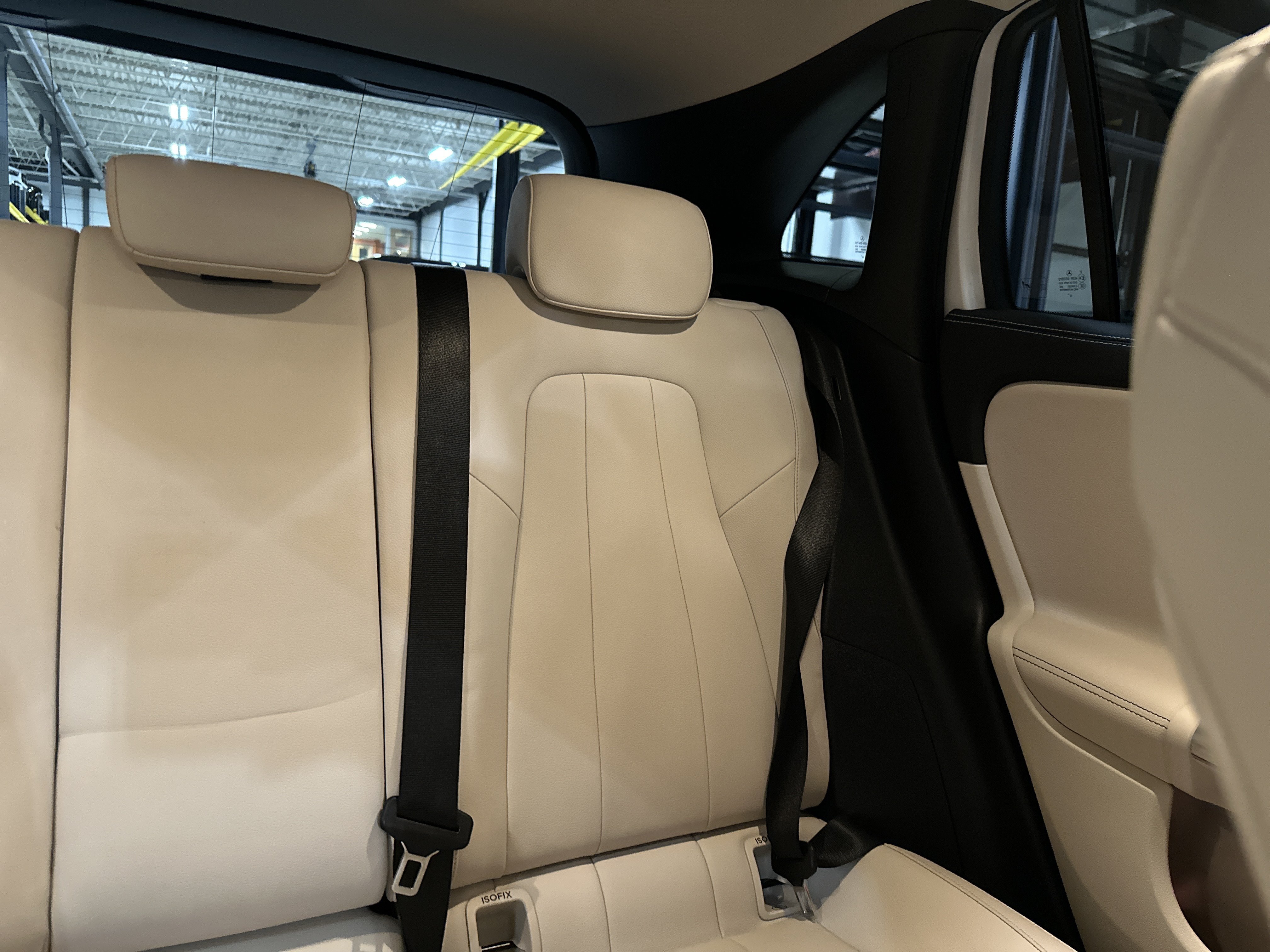 Certified Used 2023 Polar White Mercedes-Benz GLA 250 image 29