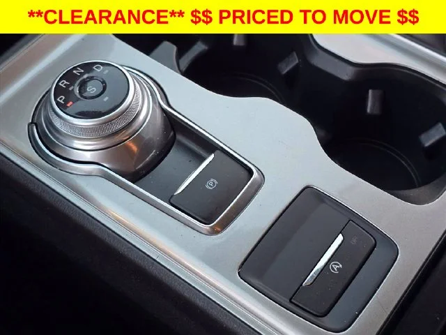 Used 2024 White Ford SEL image 25