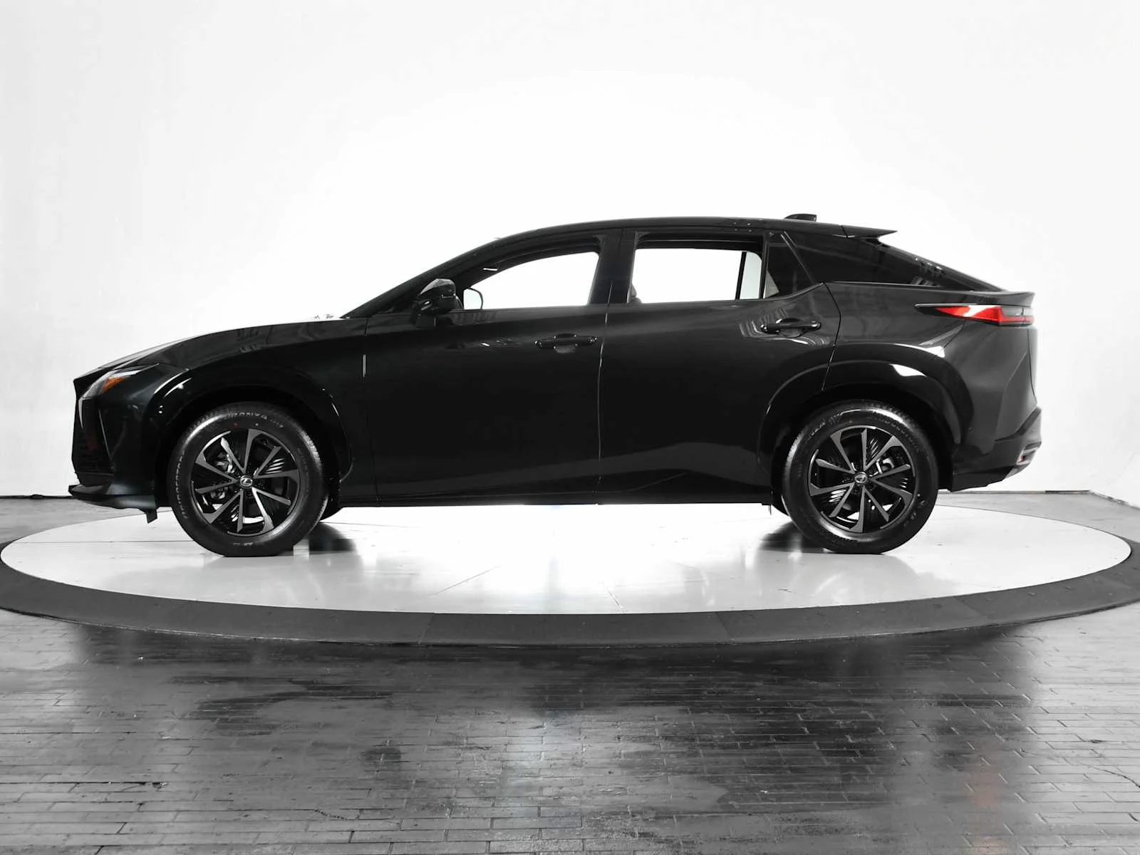 Used 2026 Caviar Lexus Premium image 2