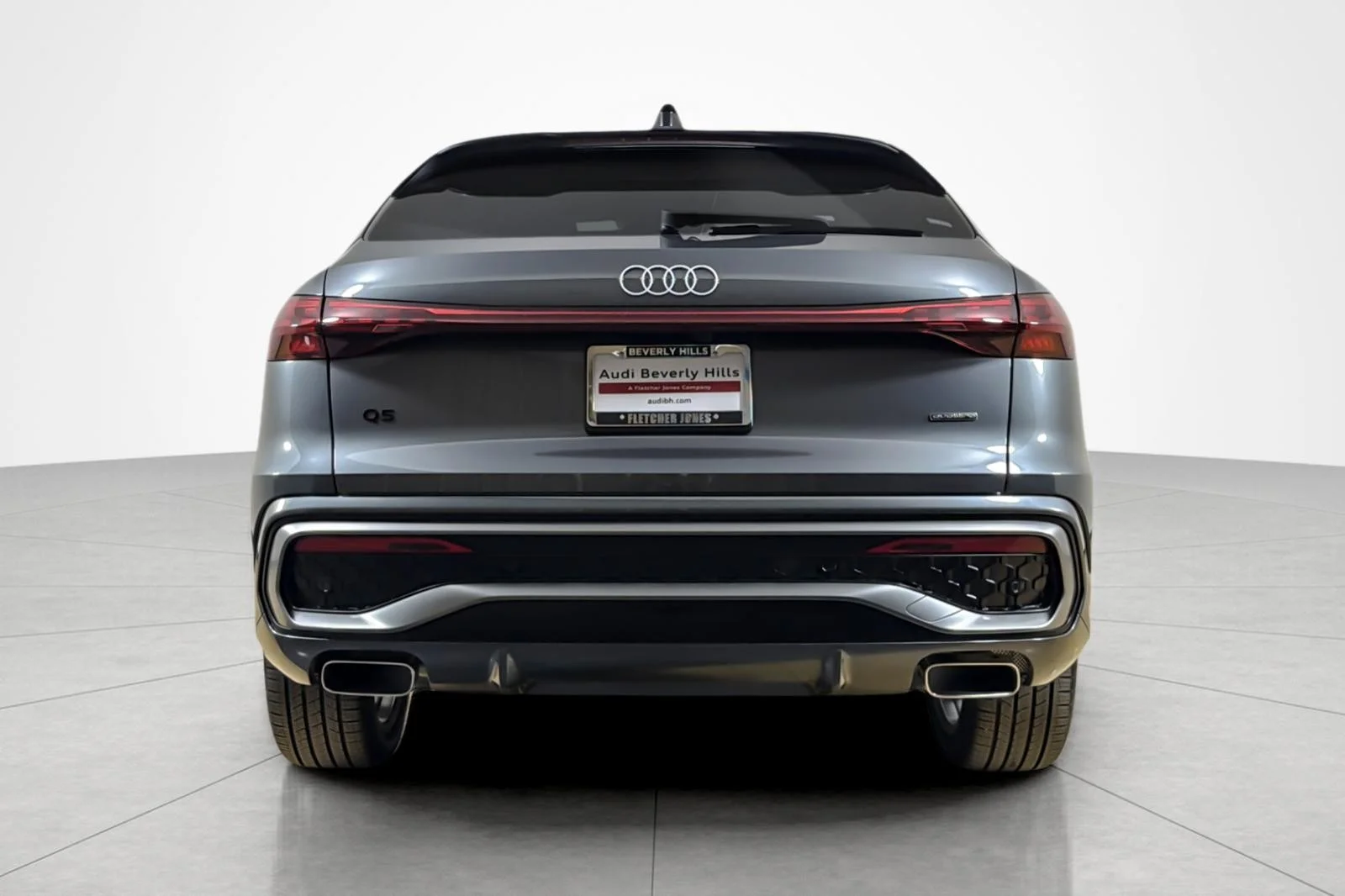 Used 2026 Daytona Gray Pearl Effect Audi Premium Plus 2.0 TFSI quattro image 4
