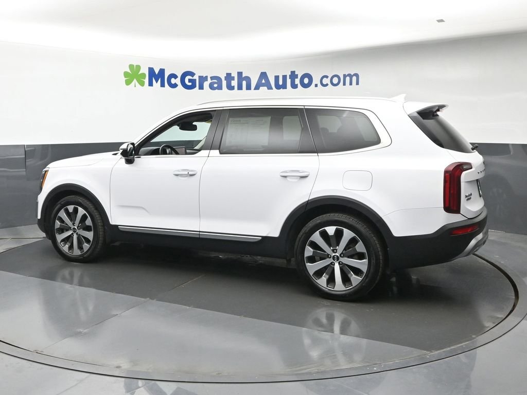 Used 2021 White Kia SX image 26