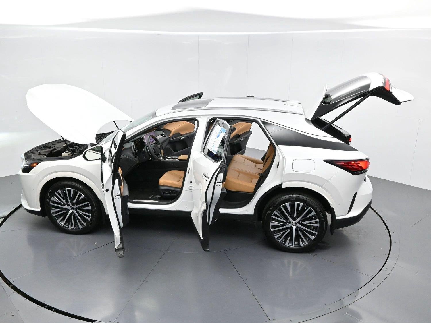 Used 2025 White Lexus RX 350 image 46