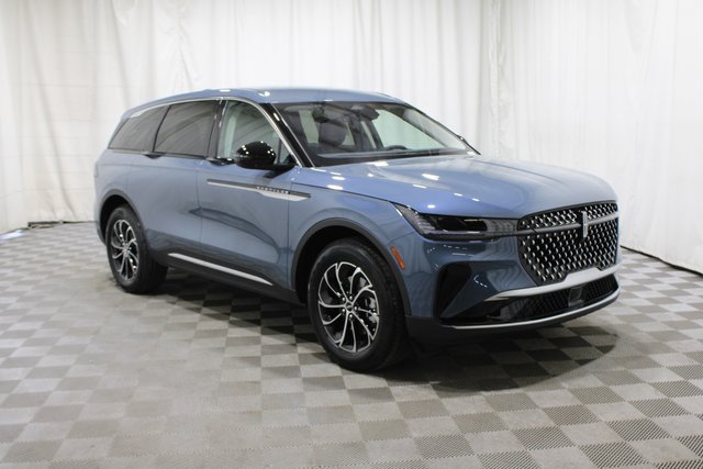 Certified Pre-Owned 2025 Lincoln Nautilus Premiere