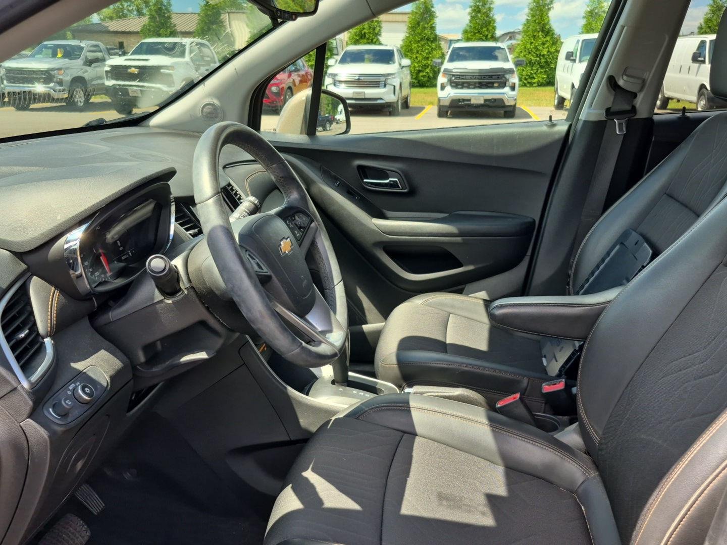 Used 2022 Stone Gray Metallic Chevrolet LT image 11
