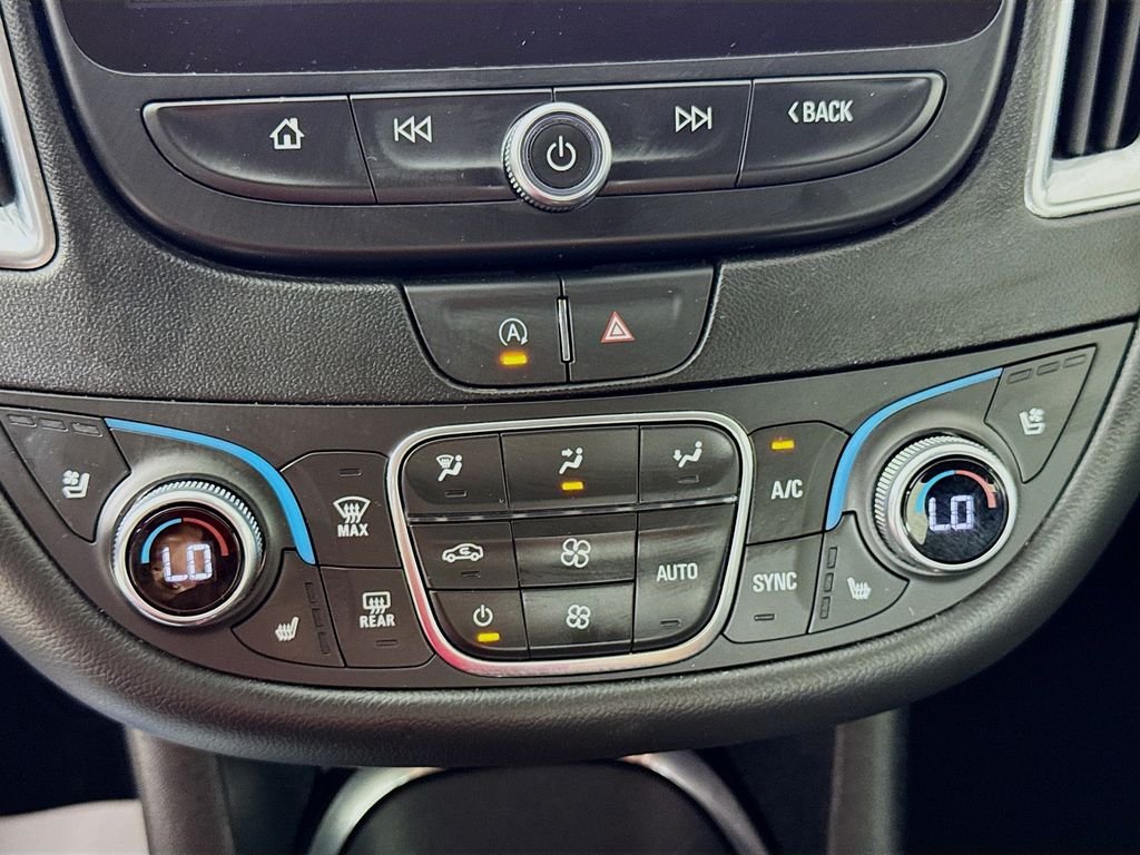 Used 2024 Mosaic Black Metallic Chevrolet LT image 19
