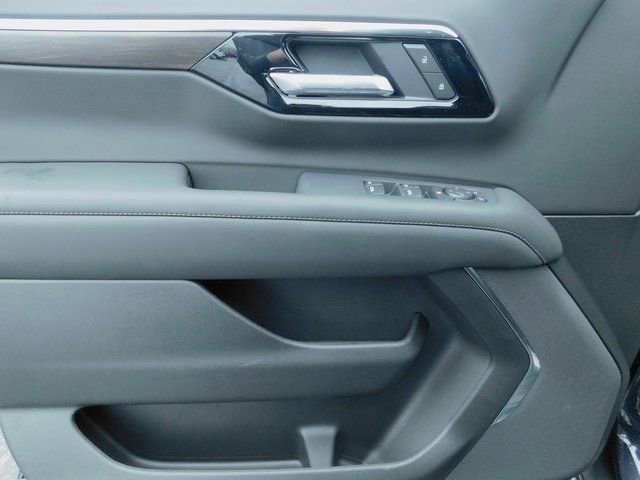 2026 Chevrolet Suburban LS - Photo 25