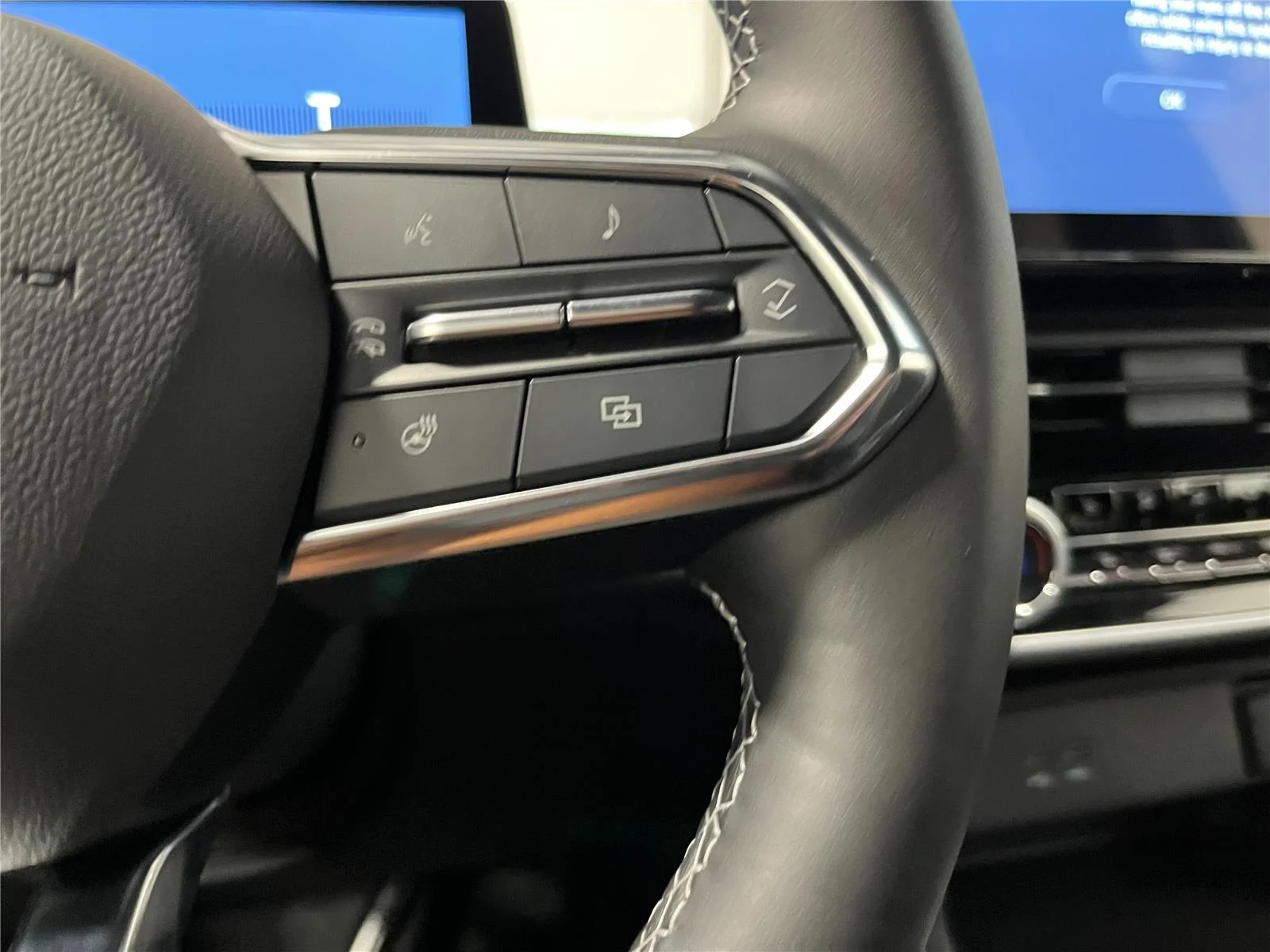 2026 Honda Prologue Elite - Photo 17