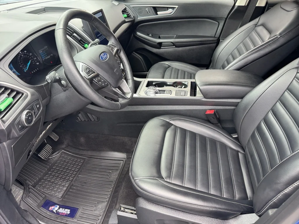 Used 2024 Blue Ford SEL image 10