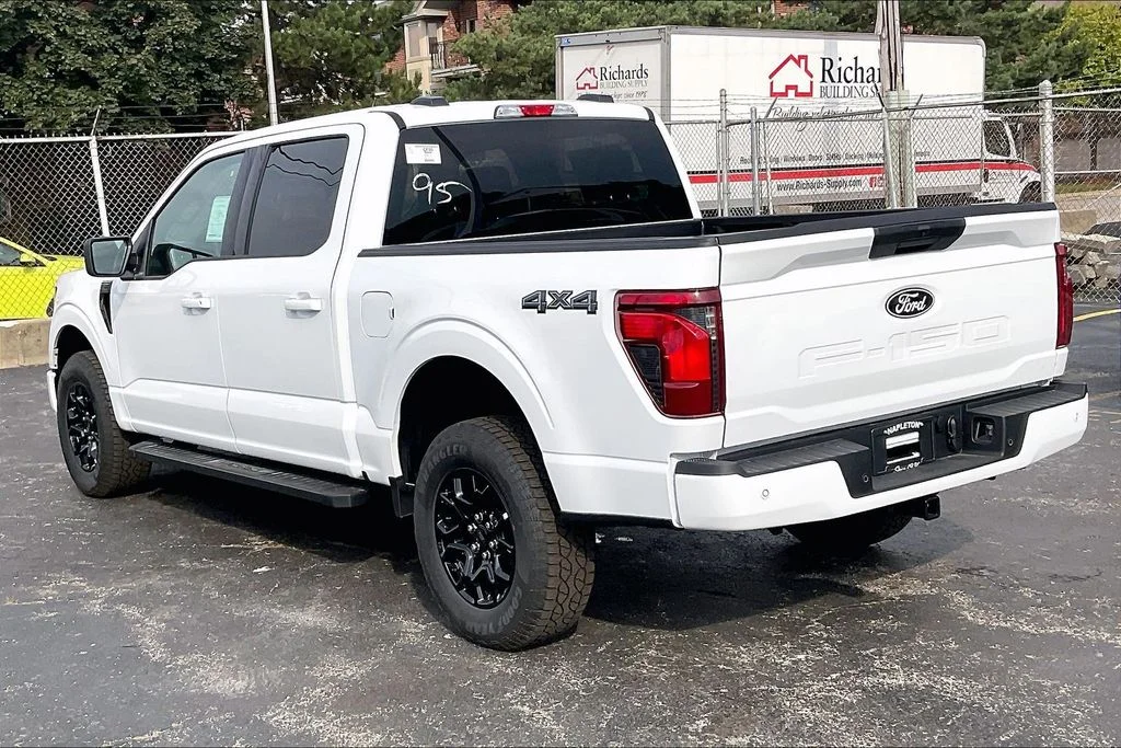 New 2026 White Ford XLT image 10