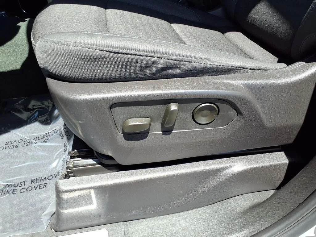 Used 2024 Gray GMC SLE image 22