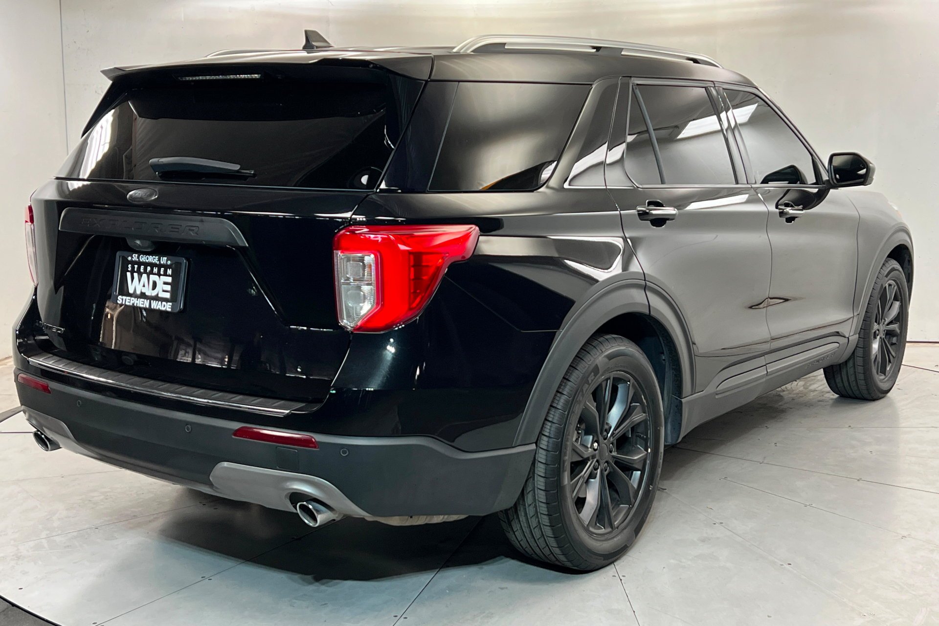 2023 Ford Explorer Limited - Photo 6