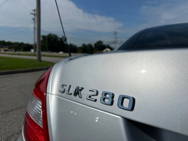 Used 2007 Gray Mercedes-Benz SLK 280 image 11