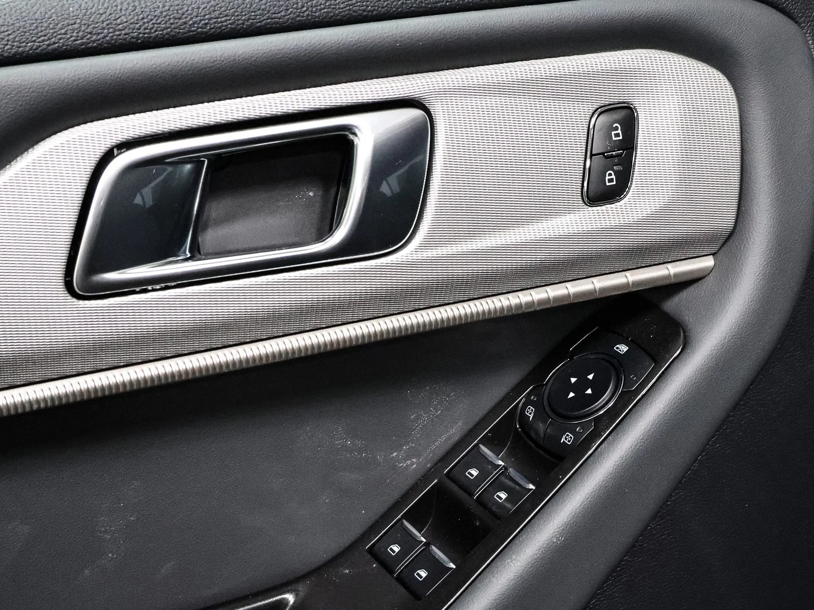 New 2026 Agate Black Metallic Ford Active image 19