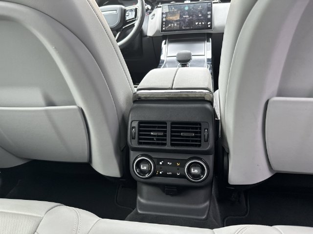Used 2024 Gray Land Rover Dynamic SE image 25