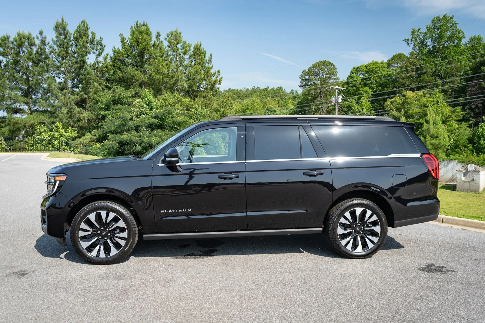 New 2027 Black Ford Platinum image 12