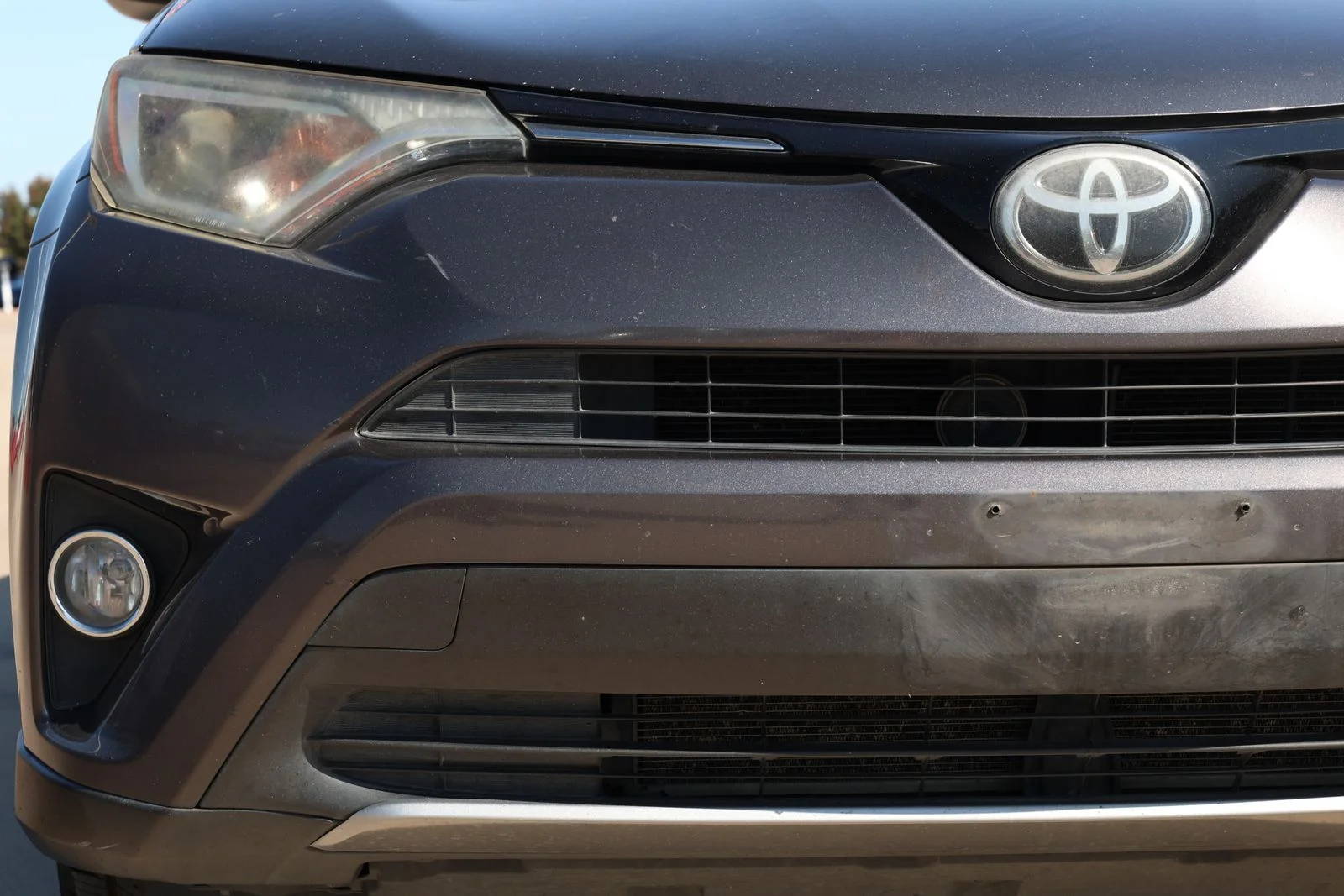 Used 2017 Gray Toyota XLE image 10